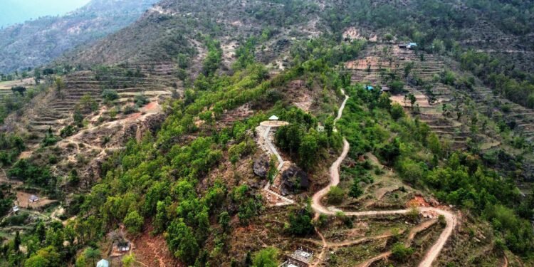 भोजपुरको कैलाश पर्वत र हरित पहाडलाई सरंक्षण गरिँदै