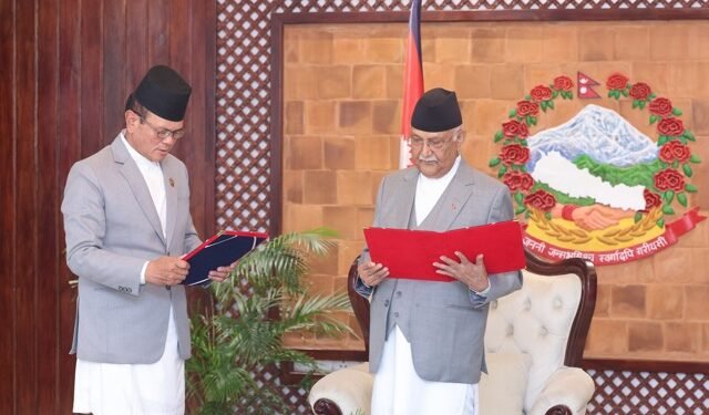 प्रधानमन्त्रीसमक्ष राज्यमन्त्री गर्बुजाको शपथ