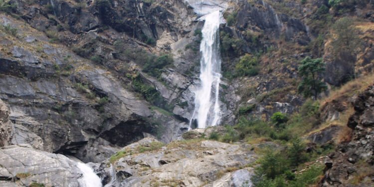 रूपसे झरनामा पर्यटकीय पूर्वाधार