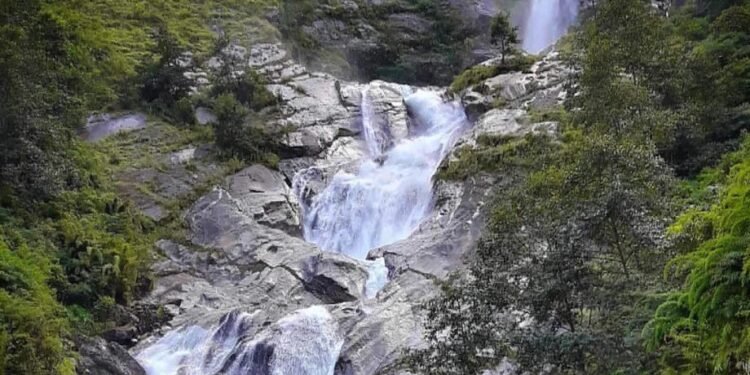 रूपसे झरनामा पर्यटकीय पूर्वाधार