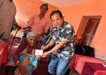 ९७ वर्षीया भट्टले नागरिकता पाउँदा…