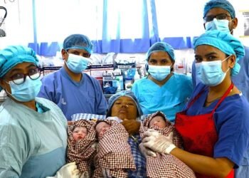 तिम्ल्याहा शिशु जन्माएकी हीरालाई मोलुङ गाउँपालिकाबाट ५० हजार सहयोग