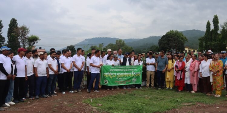 ‘वृक्षरोपण वातावरण संरक्षणका साथै मानव उपयोगका लागि लाभदायी छ’