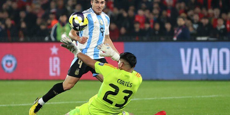 अल्भारेजको गोलमा चिलीमाथि अर्जेन्टिनाको जित