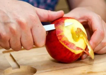 स्याउको बोक्रा: प्राकृतिक औषधि जसले पाचन, मधुमेह र तौलमा असर गर्छ