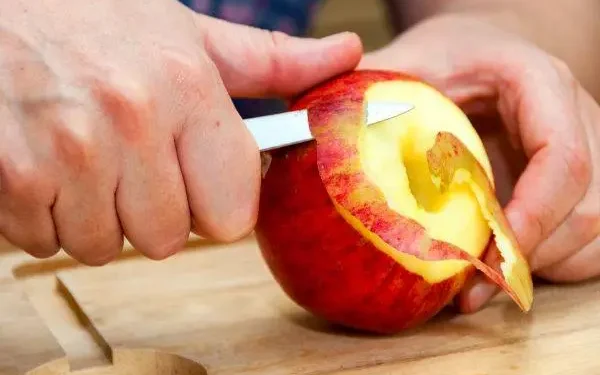 स्याउको बोक्रा: प्राकृतिक औषधि जसले पाचन, मधुमेह र तौलमा असर गर्छ