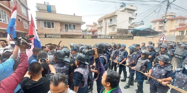 तरुण दलको नेतृत्वमा असन्तुष्टि, सानेपामा नाराबाजी र र्‍याली