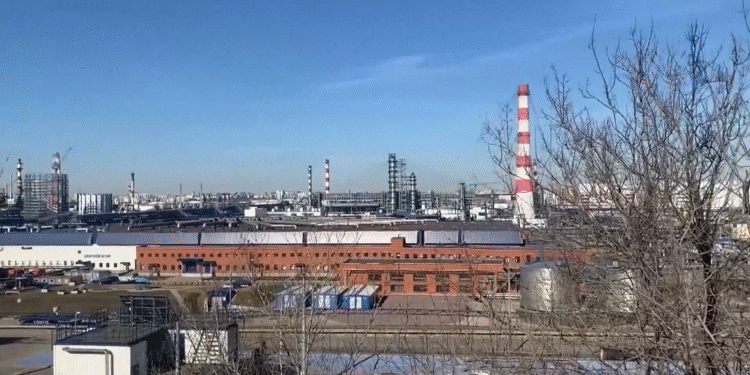 रुसको ग्यास र तेलमा प्रतिबन्ध लगाउँदै ईयू