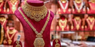 घट्यो सुनको मूल्य, कतिमा हुँदैछ कारोबार ?