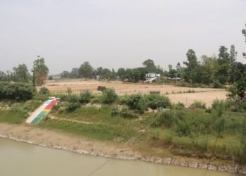 बाढीको डरले बसाइ सर्न थाले कुतियाकवरबासी