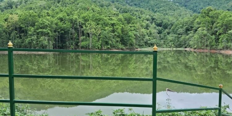 घोरहीमा रहेको ज्यामिरे दह पर्यटकको रोजाइमा