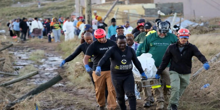 दक्षिण अफ्रिकामा बाढीका कारण मृत्यु हुनेको सङ्ख्या ८६ पुग्यो