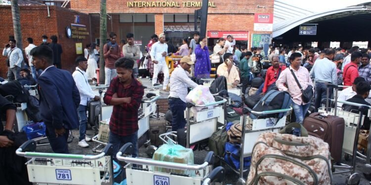 कतार आक्रमणपछि रद्द भएको दोहा उडान आज १२ बजेका लागि पुनः तय, यात्रुहरू रातभर अलपत्र