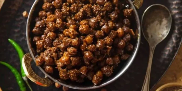 भिजाएर वा अंकुरित, कालो चना कुन तरिकाले खानु बढी फाइदाजनक ? जान्नुहोस्