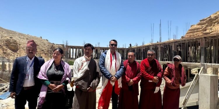 नेपालको मुस्ताङ जिल्लाको लोमान्थाङ गाउँपालिकास्थित श्री श्री दिव्य दीप माध्यमिक विद्यालयको छात्रावास भवन तथा चमेना गृह निर्माणको शिलान्यास