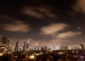 इरानद्वारा इजरायलमा हाइपरसोनिक मिसाइल प्रहार