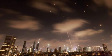 इरानद्वारा इजरायलमा हाइपरसोनिक मिसाइल प्रहार