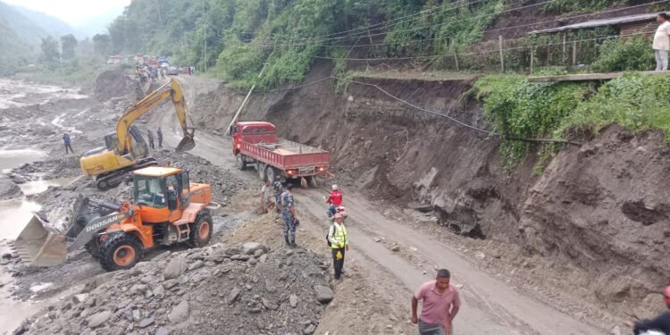 कोशी राजमार्गअन्तर्गत धरान–धनकुटा सडक एकतर्फी सञ्चालनमा