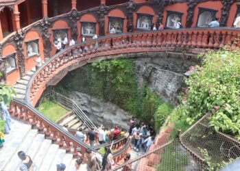 गुप्तेश्वर गुफामा पर्यटकको आगमन वृद्धि