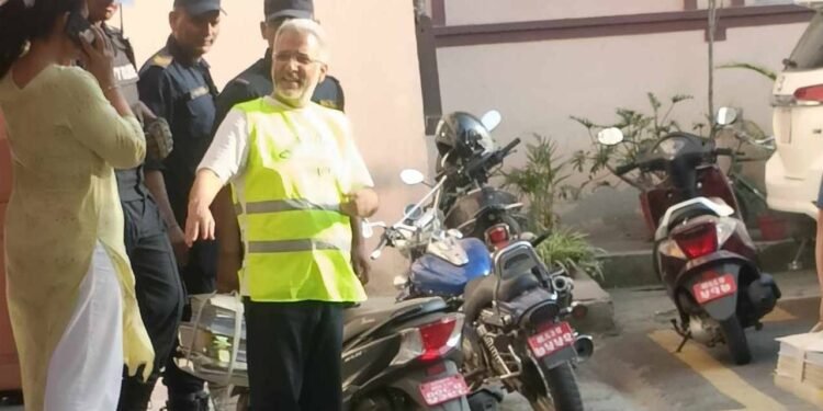 अदालतमा हाजिर भए रवीन्द्र मिश्र