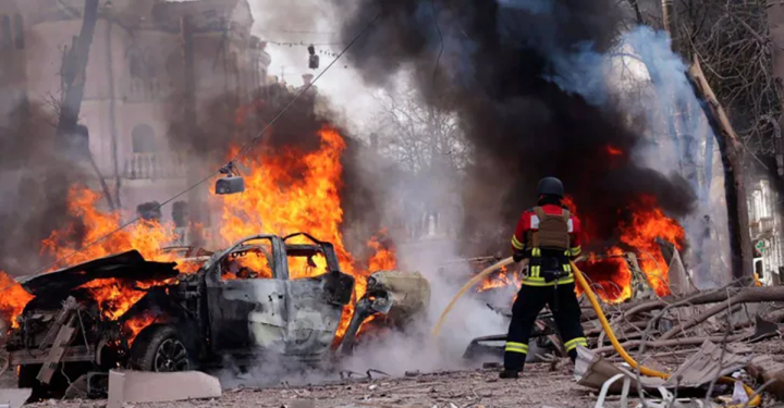 युक्रेनको खार्किभमा रुसी आक्रमण : तीन जनाको मृत्यु, ६० घाइते