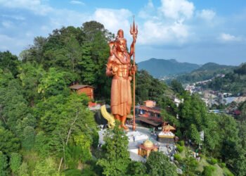 साँगास्थित विश्वकै अग्लो शिव मूर्ति (फोटो फिचर)