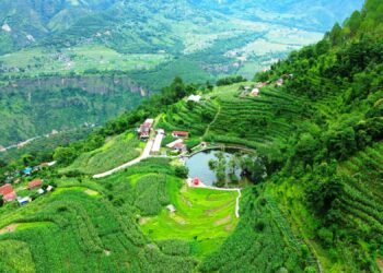 आन्तरिक पर्यटकको रोजाइमा भकुण्डेको बराहताल