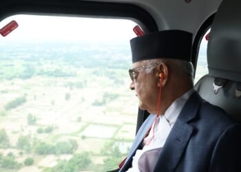 प्रधानमन्त्रीले हेरे हेलिकोप्टरवाट मधेसको सुख्खाग्रस्त क्षेत्र