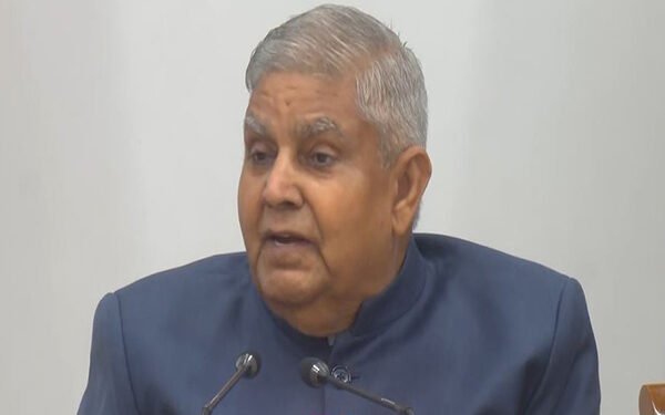 भारतको उपराष्ट्रपति पदबाट जगदीप धनखरको राजीनामा, स्वास्थ्यलाई प्राथमिकता दिने निर्णय