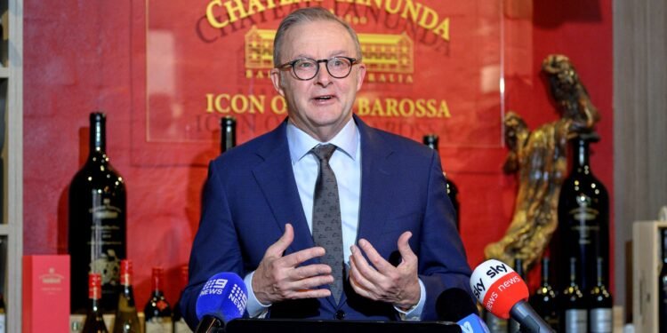 अस्ट्रेलियाका प्रधानमन्त्री अल्बानिजको व्यापारमा केन्द्रित चीन भ्रमण सुरु