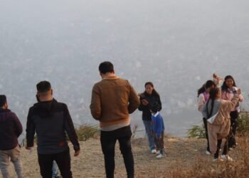 धरानको चिन्डेडाँडामा पर्यटकको चहलपहल