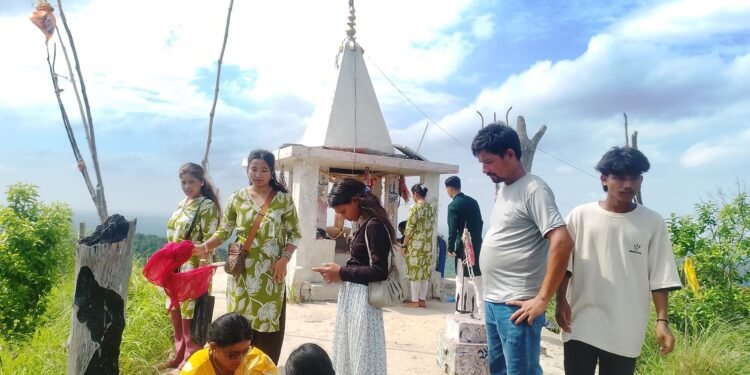 धार्मिक पर्यटकको गन्तव्य बन्दै सन्तानेश्वर