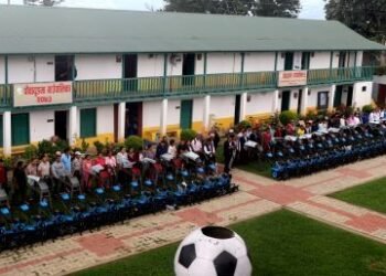 किसानलाई कृषि औजार वितरण