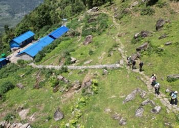 चन्दा सङ्कलन गरी २७ किलोमिटर पदमार्ग निर्माण