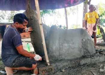 मूर्तिमा जीवन भर्ने प्रेमको सङ्घर्ष