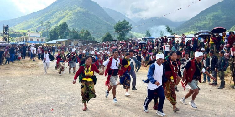 निसीखोलामा अझै जीवितै छ ‘थाम राम’ संस्कृति