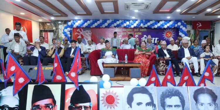 पार्टीभित्रको एकता मजबुत बनाइए एमालेलाई कसैले पराजित गर्न सक्दैन : अध्यक्ष ओली
