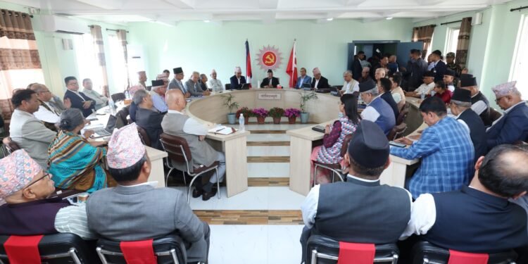 एमाले पोलिटब्यूरो बैठक आज पनि बस्दै, विधान संशोधनमाथि छलफल हुने