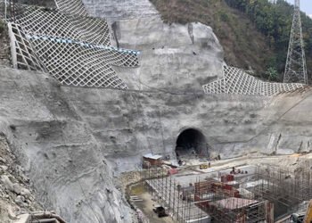 बाढीले विद्युत् आयोजनाको पावर हाउस बगायो