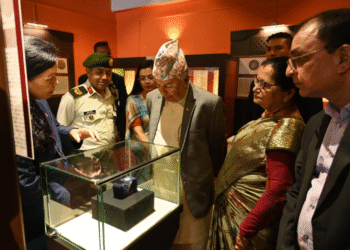 राष्ट्रपति पौडेलद्वारा राष्ट्रिय र सैनिक सङ्ग्रहालयको अवलोकन