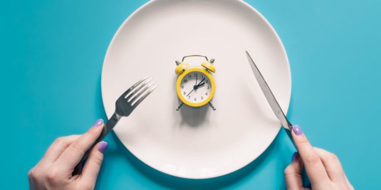 तौल व्यवस्थापनका लागि अन्तरिम उपवास कत्तिको प्रभावकारी छ ?