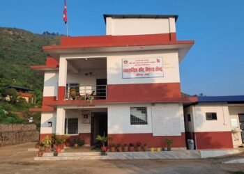 कार्यक्षेत्र ११ जिल्ला, कर्मचारी पाँच !