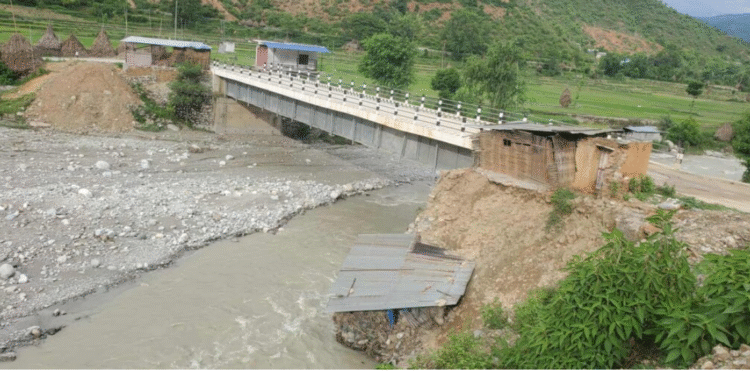 सदरमुकाम मन्थली जोड्ने वैकल्पिक मार्ग नै प्रभावित हुने चिन्ता