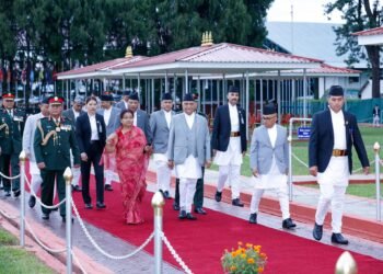 ओलीको ‘अनौठो’ मौनता: भ्रमण सकेर फर्किए, पत्रकारसँग एक शब्द पनि बोलेनन्