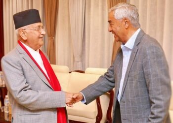 प्रधानमन्त्री ओली र काँग्रेस सभापति देउवाबीच भेटवार्ता