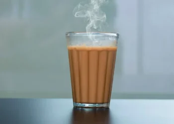 कतिबेला हुन्छ तातो चियाको सेवन खतरनाक ?