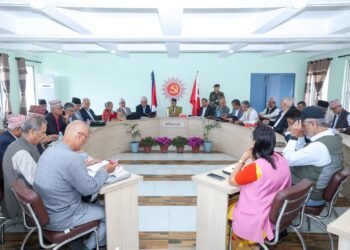 एमाले पोलिटब्युरो बैठक सुरु