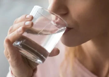 शरीरमा कुपोषण? यस्ता छन् ८ संकेत, जसलाई नजरअन्दाज गर्नु घातक हुन सक्छ