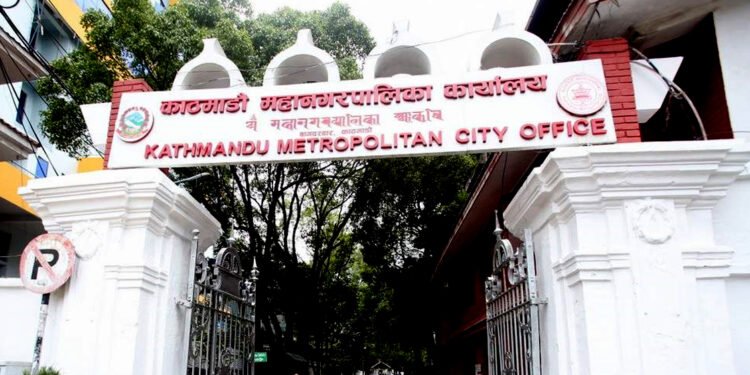 पेय पदार्थमा अखाद्य वस्तु भेटिएपछि जरिवाना