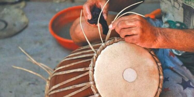 आधुनिक बाजाले बादी समुदायको पुर्ख्यौली पेसा सङ्कटमा